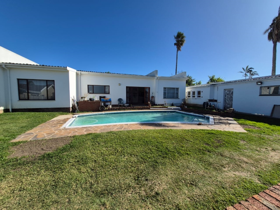 3 Bedroom Property for Sale in Amalinda Eastern Cape